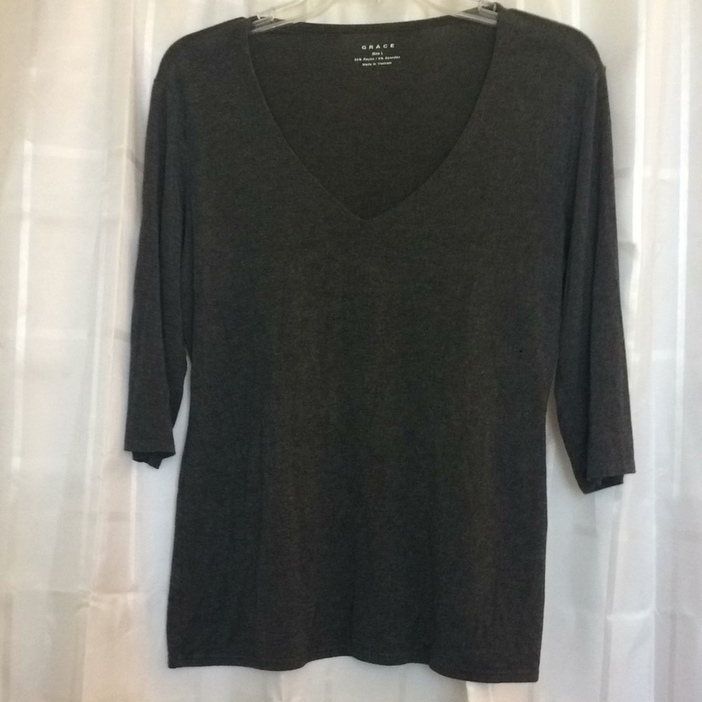 V Neck, Half Sleeve Top Sz L
